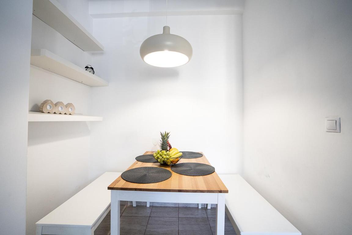 Cismigiu Garden Apartment Bucharest Exterior photo